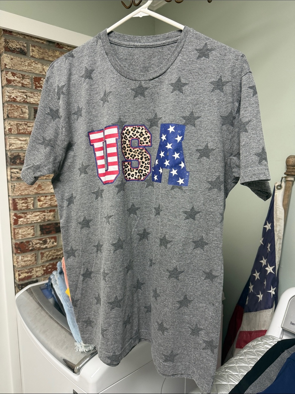Gray Star Print Short Sleeve Tee with USA Patch (Tag Removed)